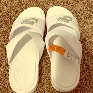 ***WMNS Nike Slides***